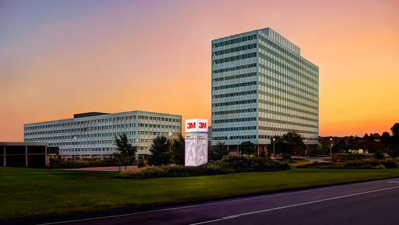 Images of 3M offices at St. Paul Monument place