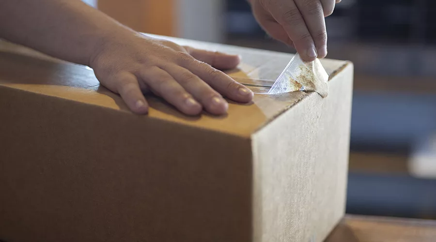 A knifeless opening seal protects workers from injury.