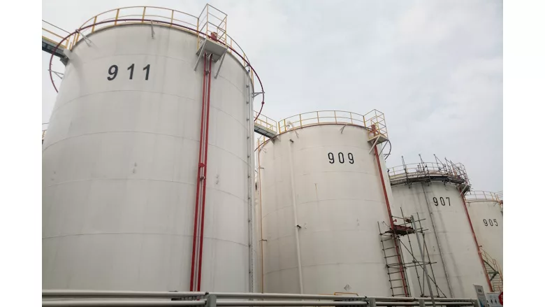 Picture of a large chemical storage tank