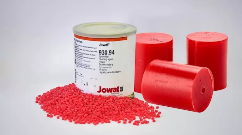 Picture of red granules and red blocks