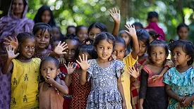Picture of children waving