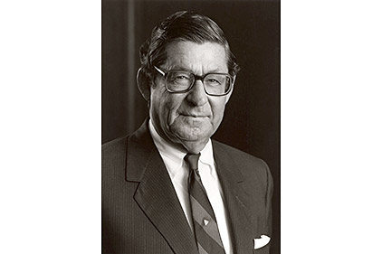 Avery Dennison Pioneer H. Russell Smith Dies