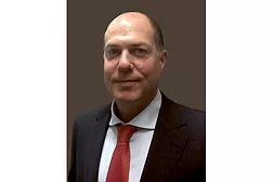 van adrichem Emerald-feature