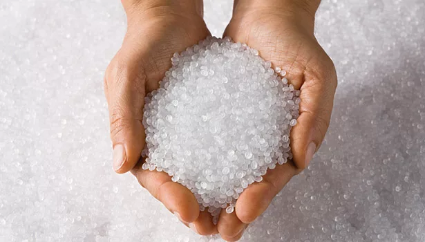 Underwater pelletizing systems and belt dryers