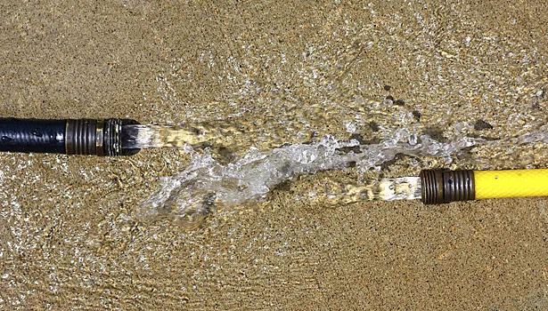 Formulating sealants, wet conditions